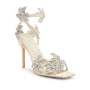 Azalea Wang Romi Size 7 high 4" heeled sandal Rhinestone flowers White Womens